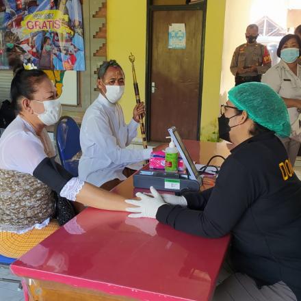 Bhakti Kesehatan Dalam Rangka Menyambut Hut Bhayangkara Ke-76 Polres Tabanan Laksanakan Gerai Vaksin